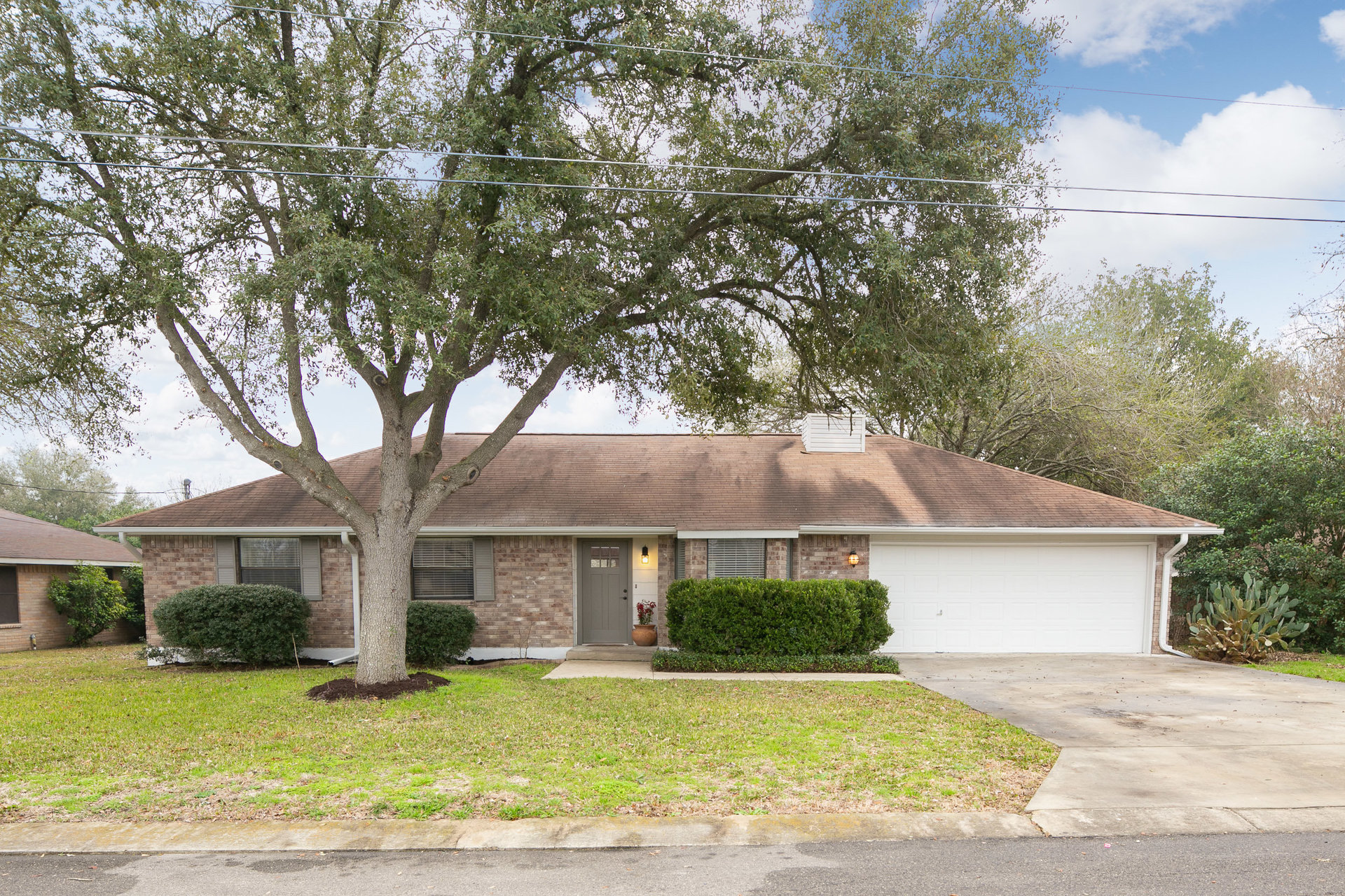 ebbe64f1374e79261c97_1521_21