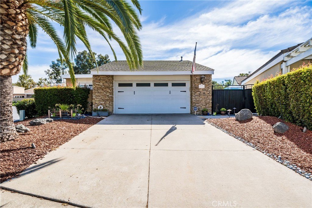24762-sunset-lane-173095698297